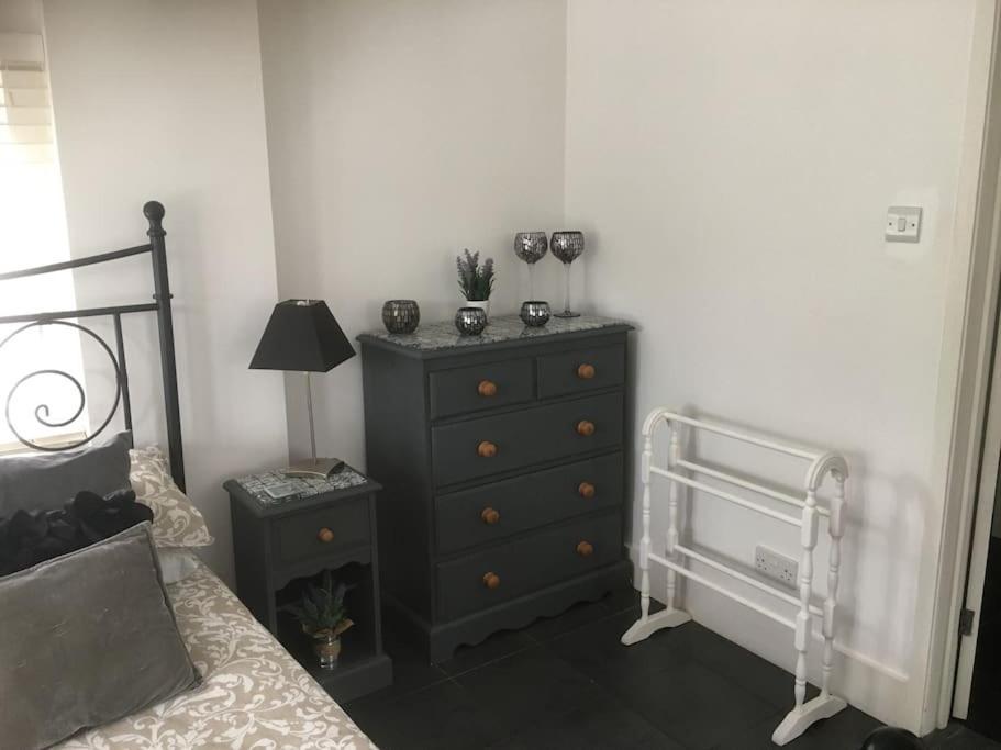 NazeingHerb Garden Bungalow别墅 外观 照片